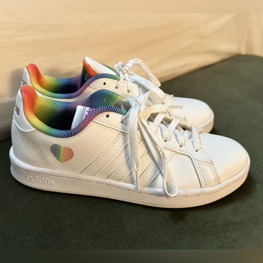Adidas PRIDE 🌈 - Adidas Grand Court style 7.5